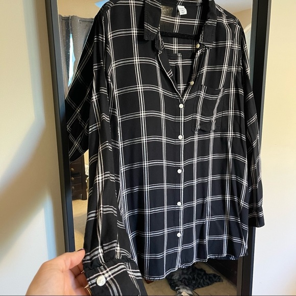 Black and White Plaid Button Down - Picture 3 of 3